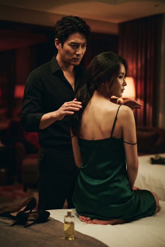 The Unforgettable Her, Perfumed in Dior